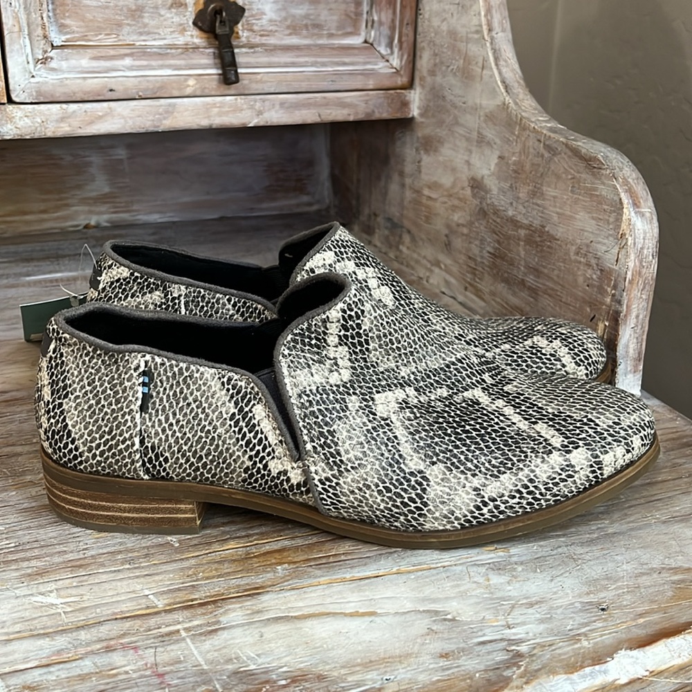 🤍 NWT Toms Shaye Low Bootie Boots Size 7.5 Black Multi Faux Snakeskin